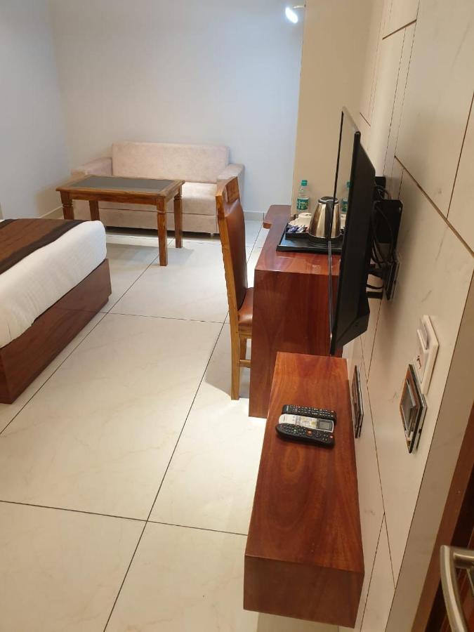 Hotel Suncity Palace カティハル エクステリア 写真