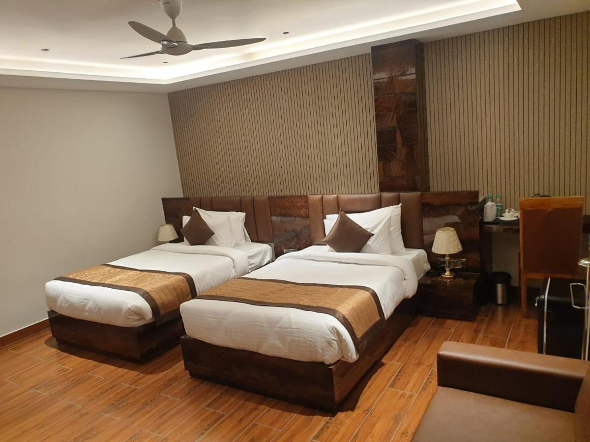 Hotel Suncity Palace カティハル エクステリア 写真