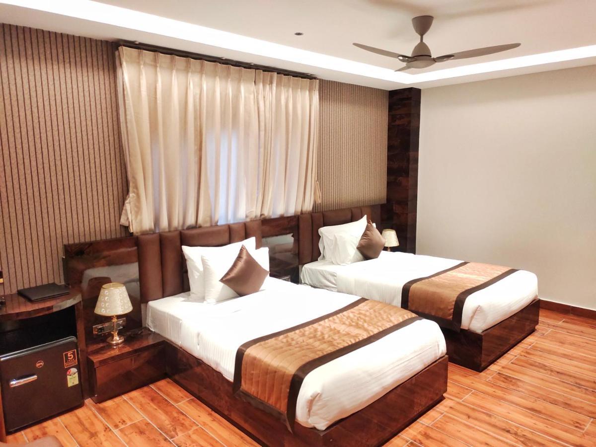 Hotel Suncity Palace カティハル エクステリア 写真
