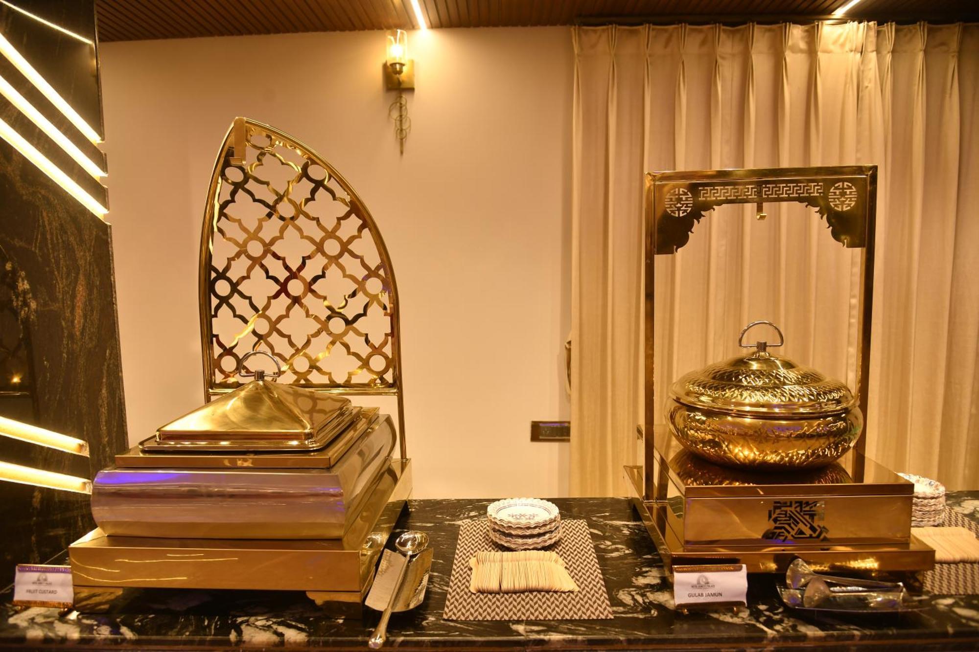 Hotel Suncity Palace カティハル エクステリア 写真